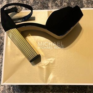 New MK platform. Size 8